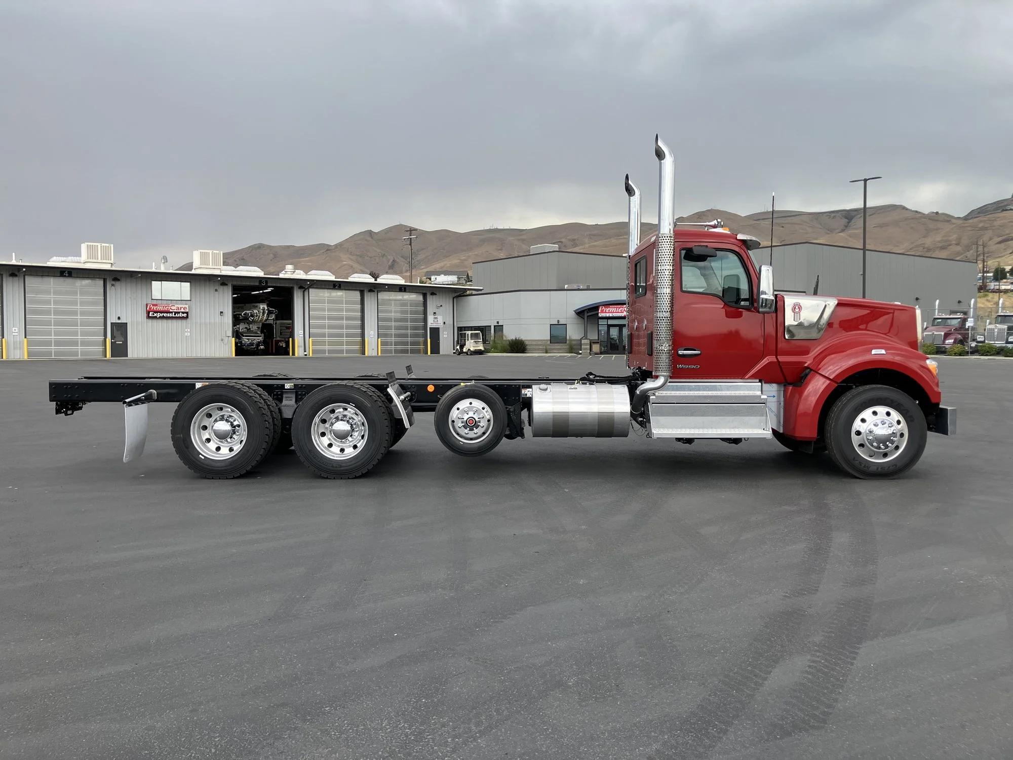 2026 Kenworth W990 in Lewiston, ID, ID — photo 3
