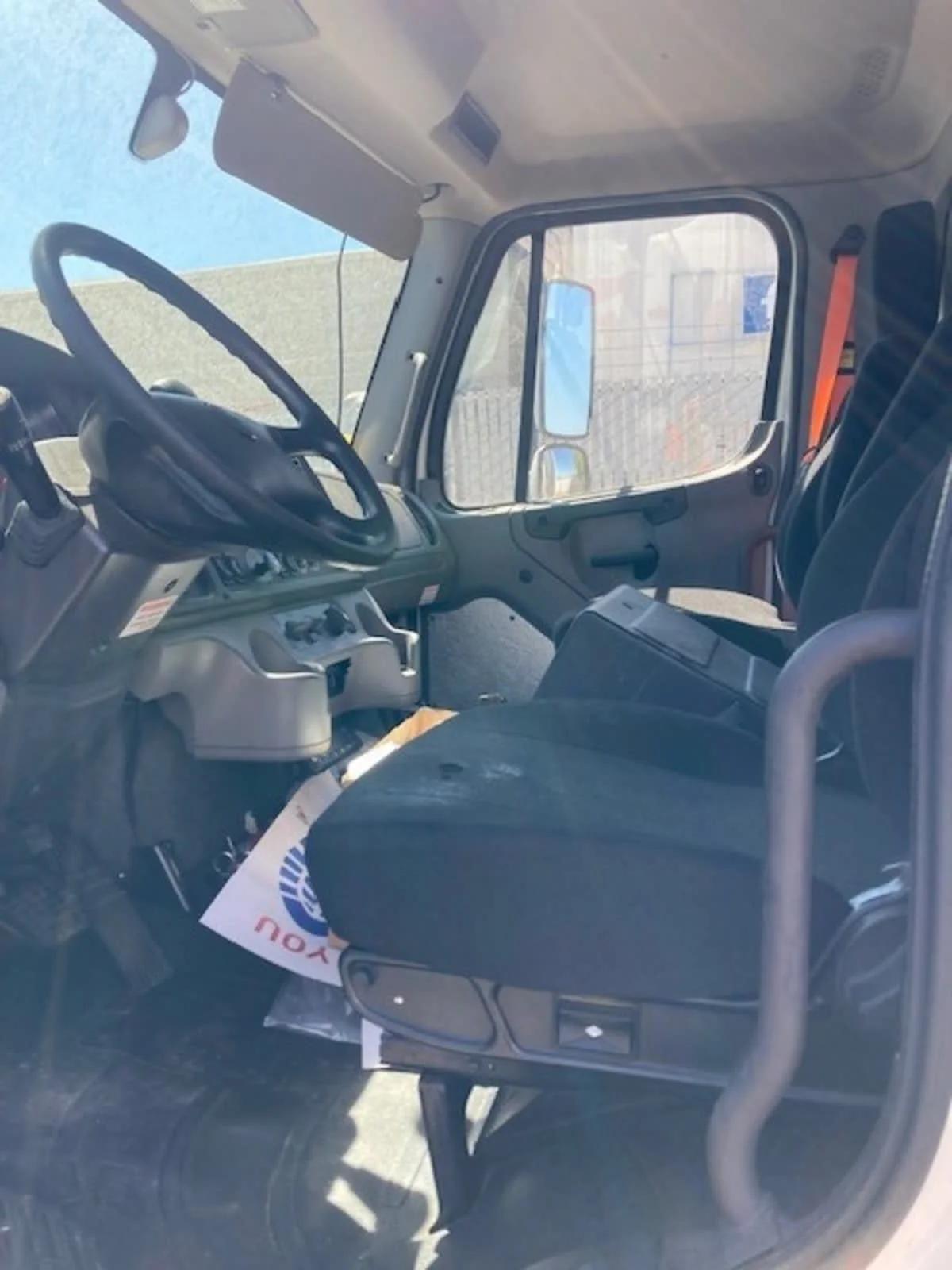 2020 Freightliner M2 106 in West Sacramento, CA — photo 9