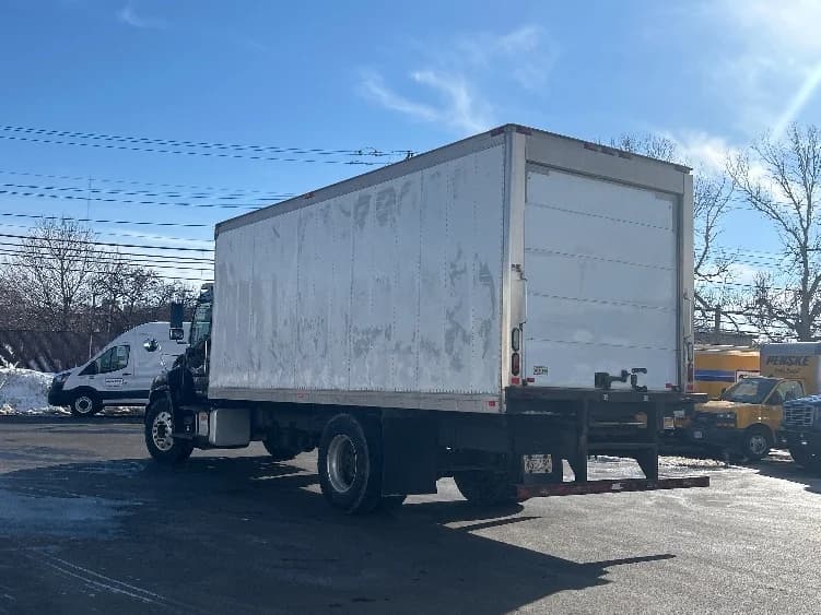 2020 Hino 268 in Braintree, MA — photo 6