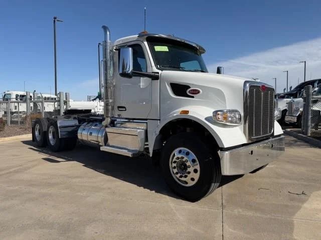 2027 Peterbilt 567 in Fort Worth, TX — photo 11