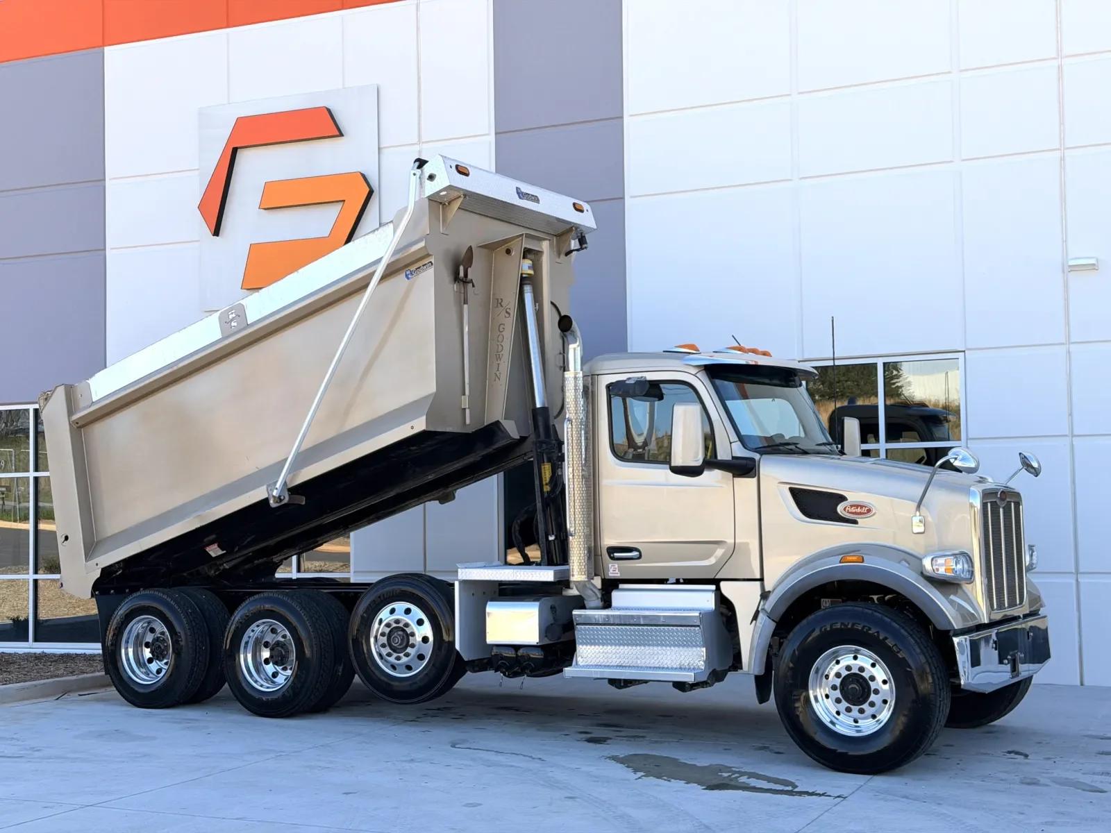 2024 Peterbilt 567