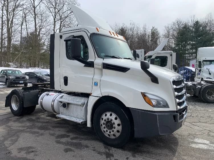 2019 Freightliner Cascadia in Franklin, MA