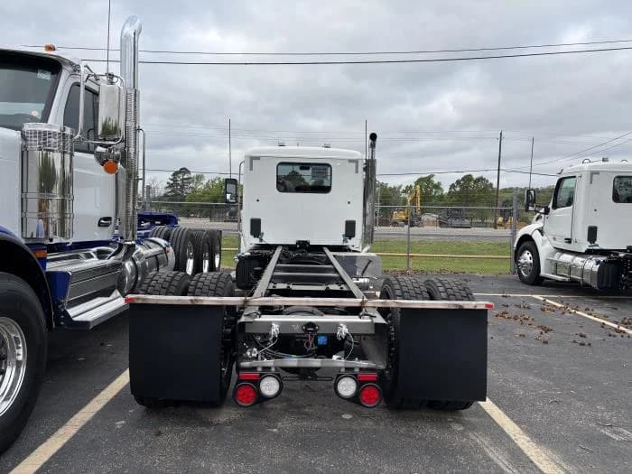 2026 Peterbilt 537 — photo 7
