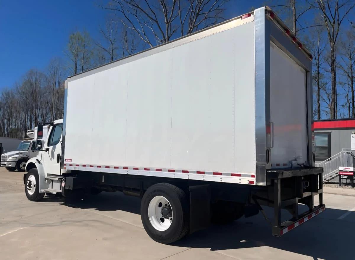 2017 Freightliner M2 106 in Greensboro, NC — photo 6