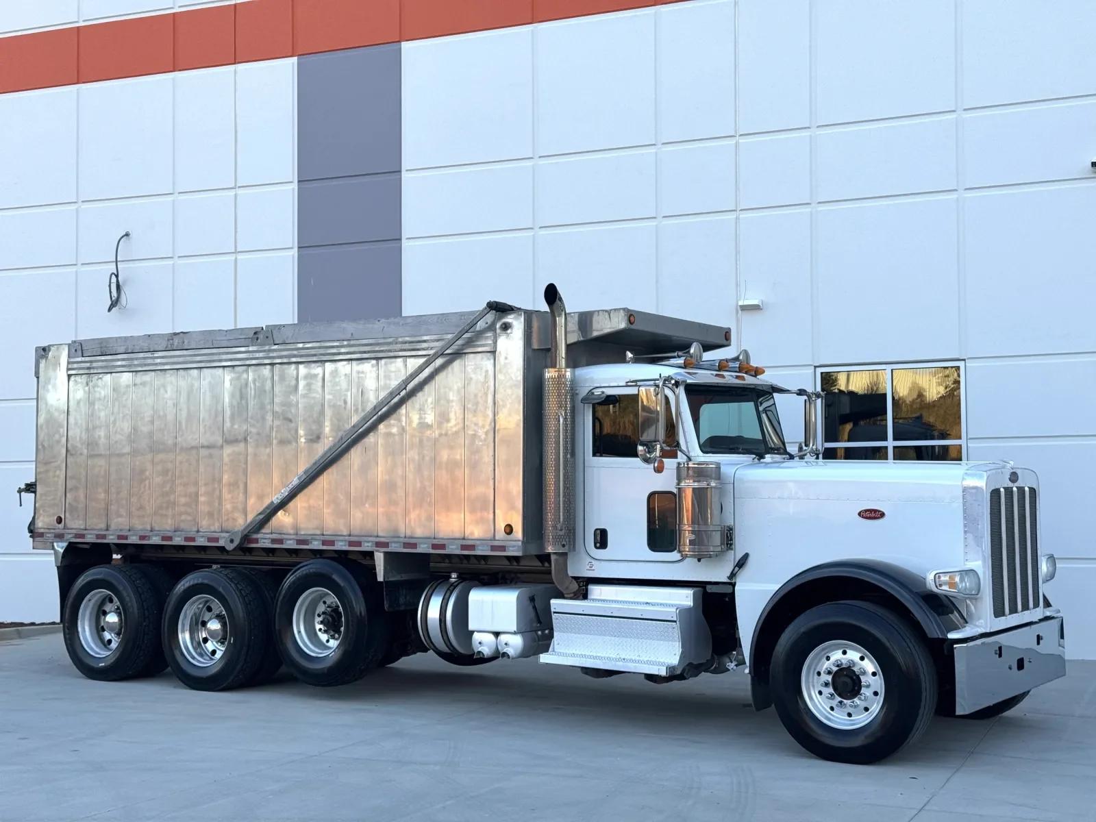 2020 Peterbilt 389 in Greer, SC — photo 2