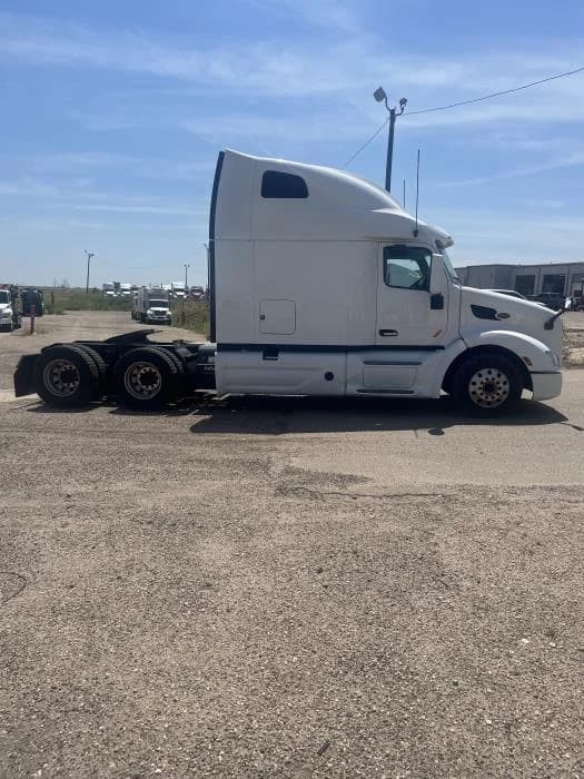 2022 Peterbilt 579 in Amarillo, TX — photo 5