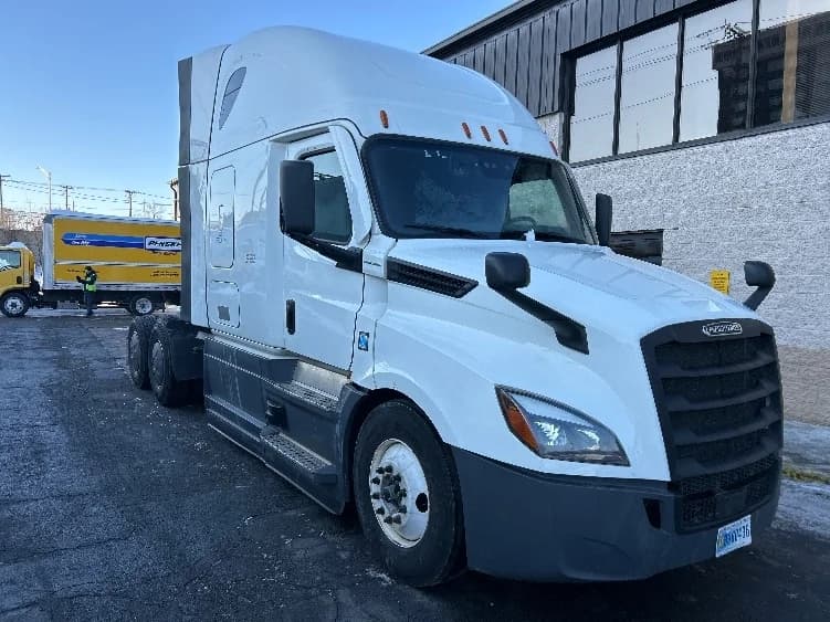 2023 Freightliner Cascadia