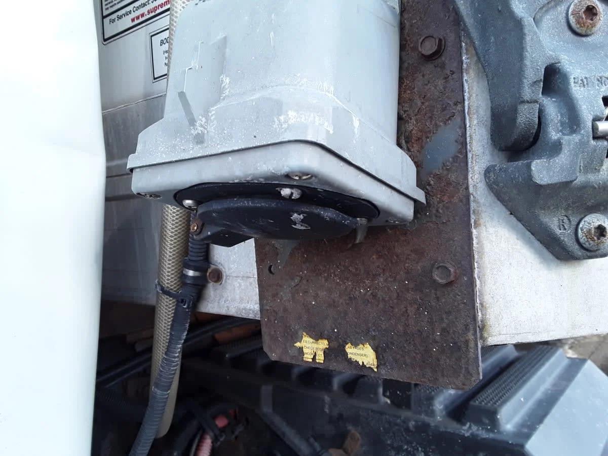 2018 International 4300 in Salisbury, MA — photo 16