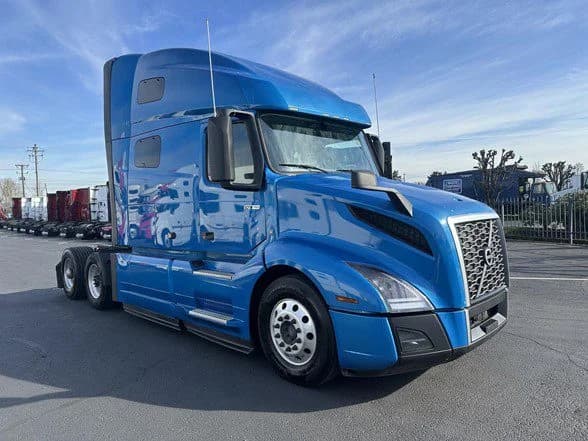 2022 Volvo VNL 760
