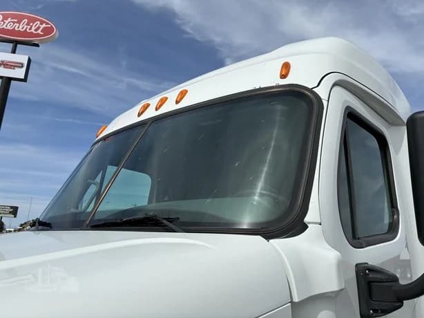 2014 Freightliner Cascadia in Jerome, ID — photo 12