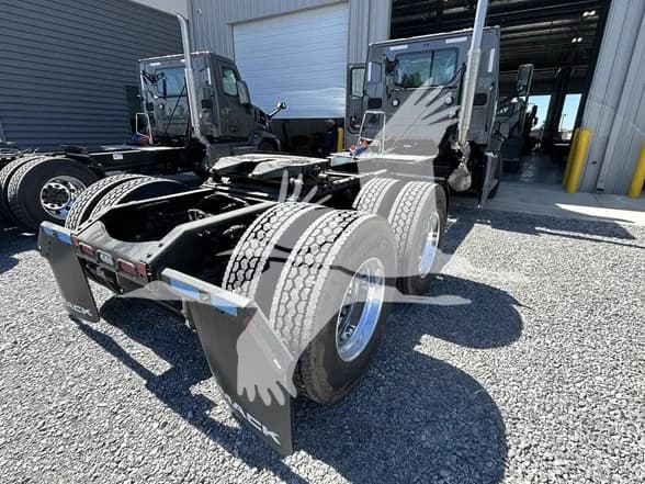 2026 Mack Pioneer — photo 5