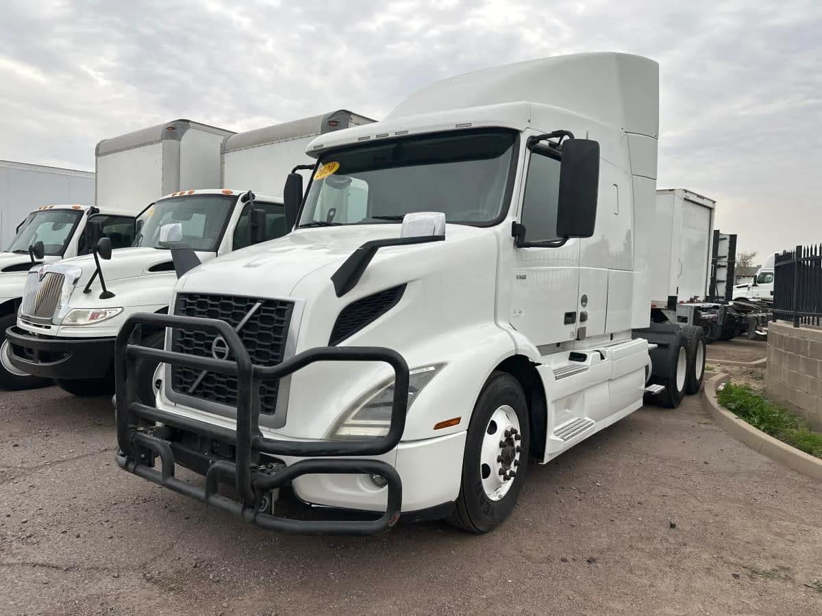 2020 Volvo VNR 640
