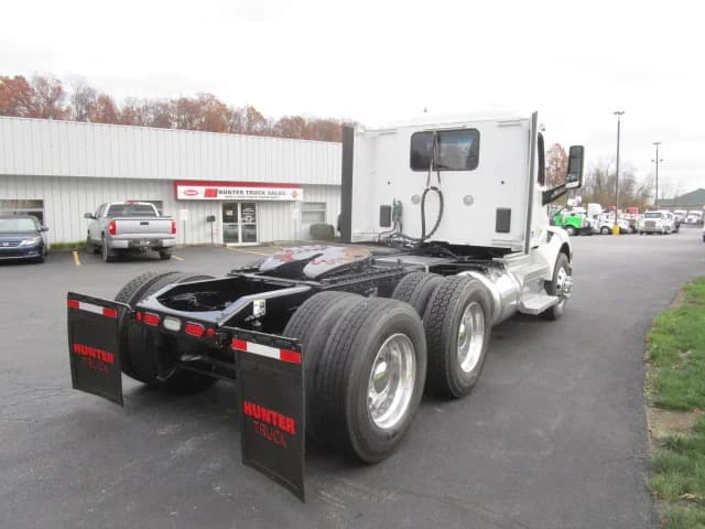 2019 Peterbilt 579 in CLARKSBURG, WV — photo 5