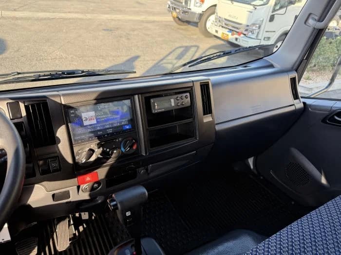 2025 Isuzu NRR in Whittier, CA — photo 16