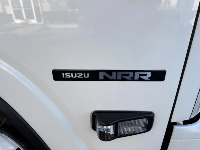 2025 Isuzu NRR in Whittier, CA — photo 9