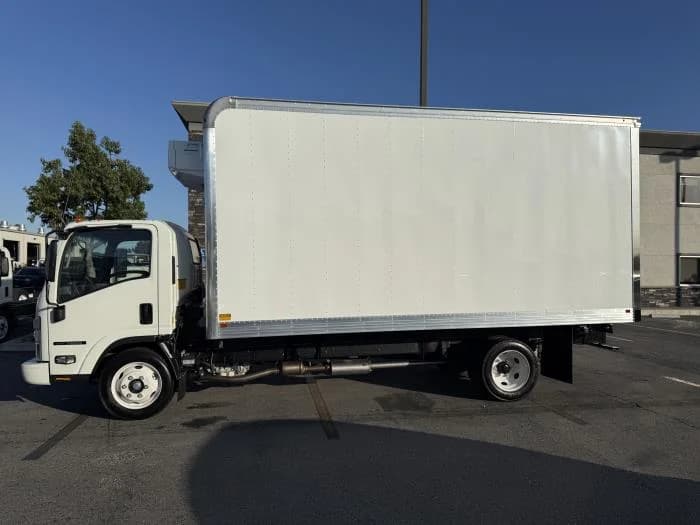 2025 Isuzu NRR in Whittier, CA — photo 3