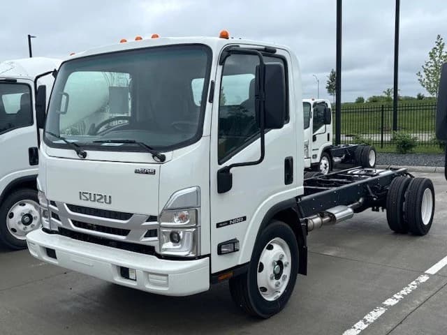 2025 Isuzu NRR Cab and Chassis