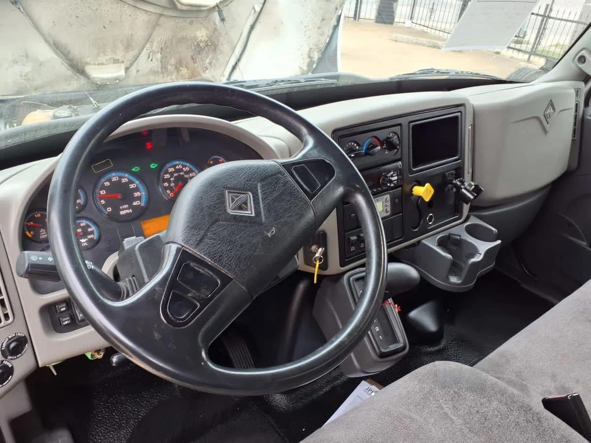 2018 International 4300 in Dallas, TX — photo 7