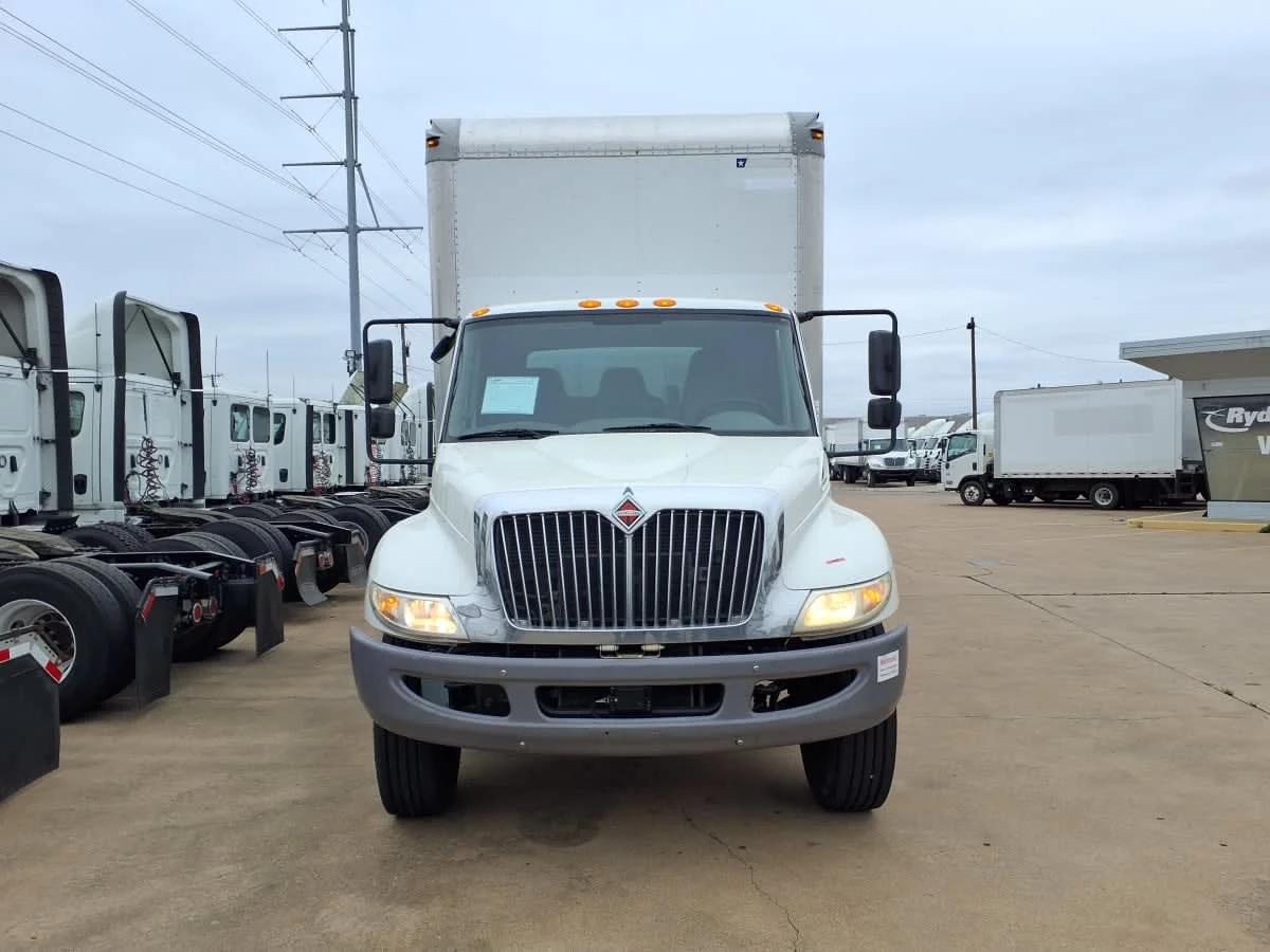 2018 International 4300 in Dallas, TX — photo 2