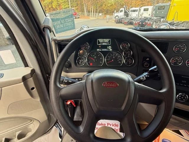 2021 Peterbilt 567 in CLARKSBURG, WV — photo 11