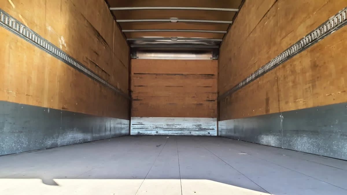 2018 Freightliner M2 106 in Birmingham, AL — photo 8