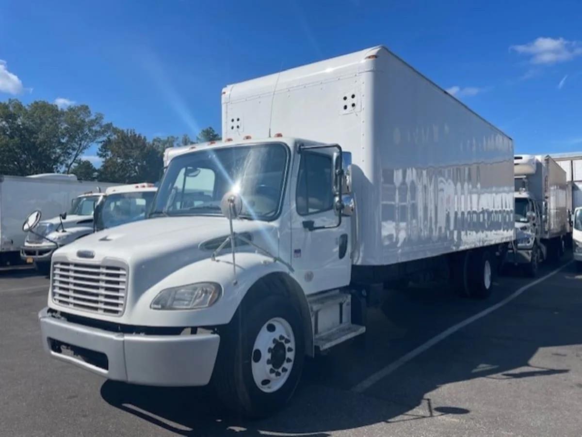 2019 Freightliner M2 106