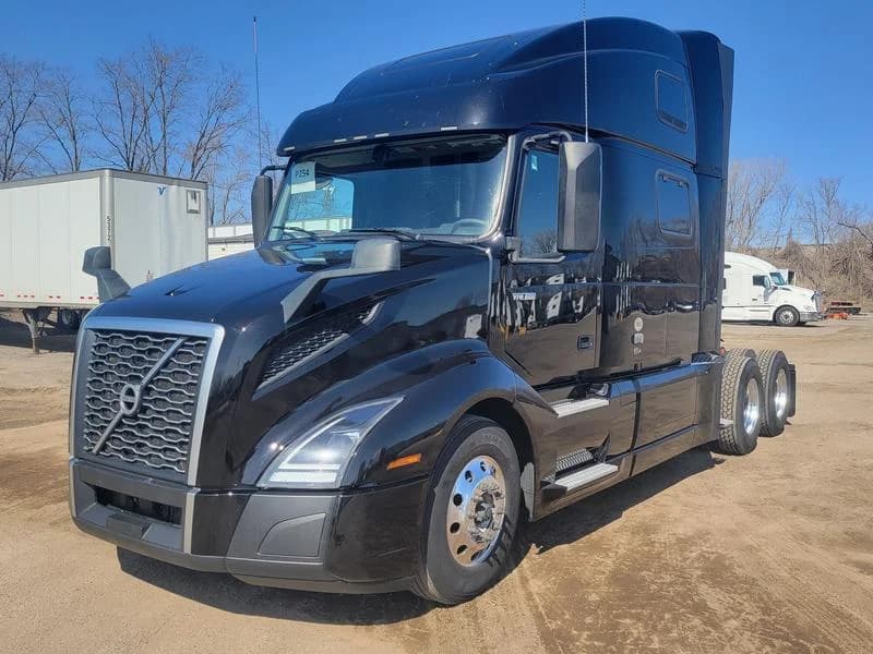 2023 Volvo VNL 860