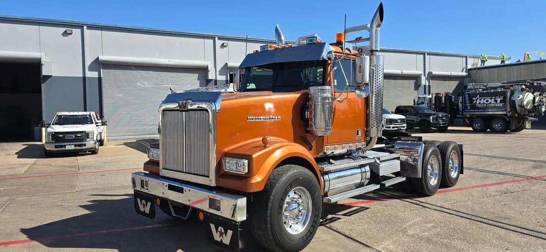 2018 Western Star 4900 in Irving, TX — photo 2
