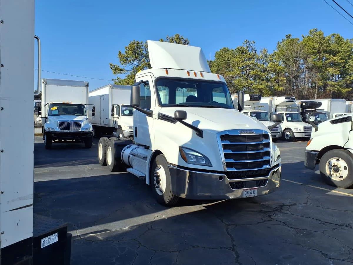 2020 Freightliner Cascadia