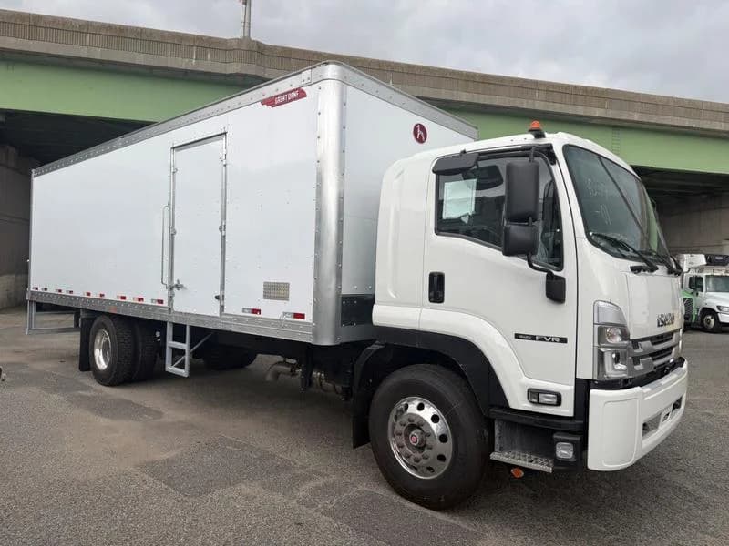 2025 Isuzu FVR