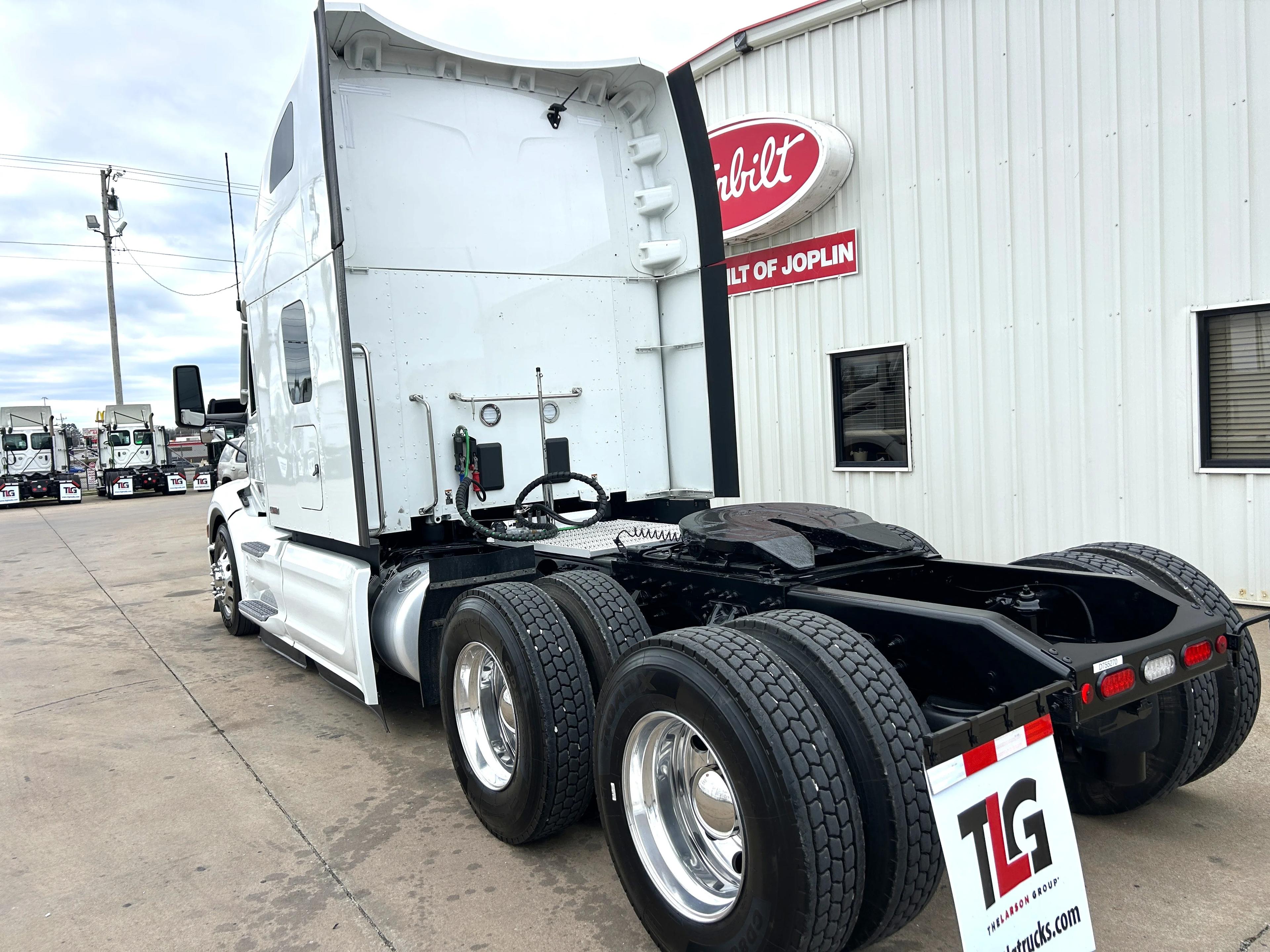 2025 Peterbilt 579 in Springfield, MO — photo 5