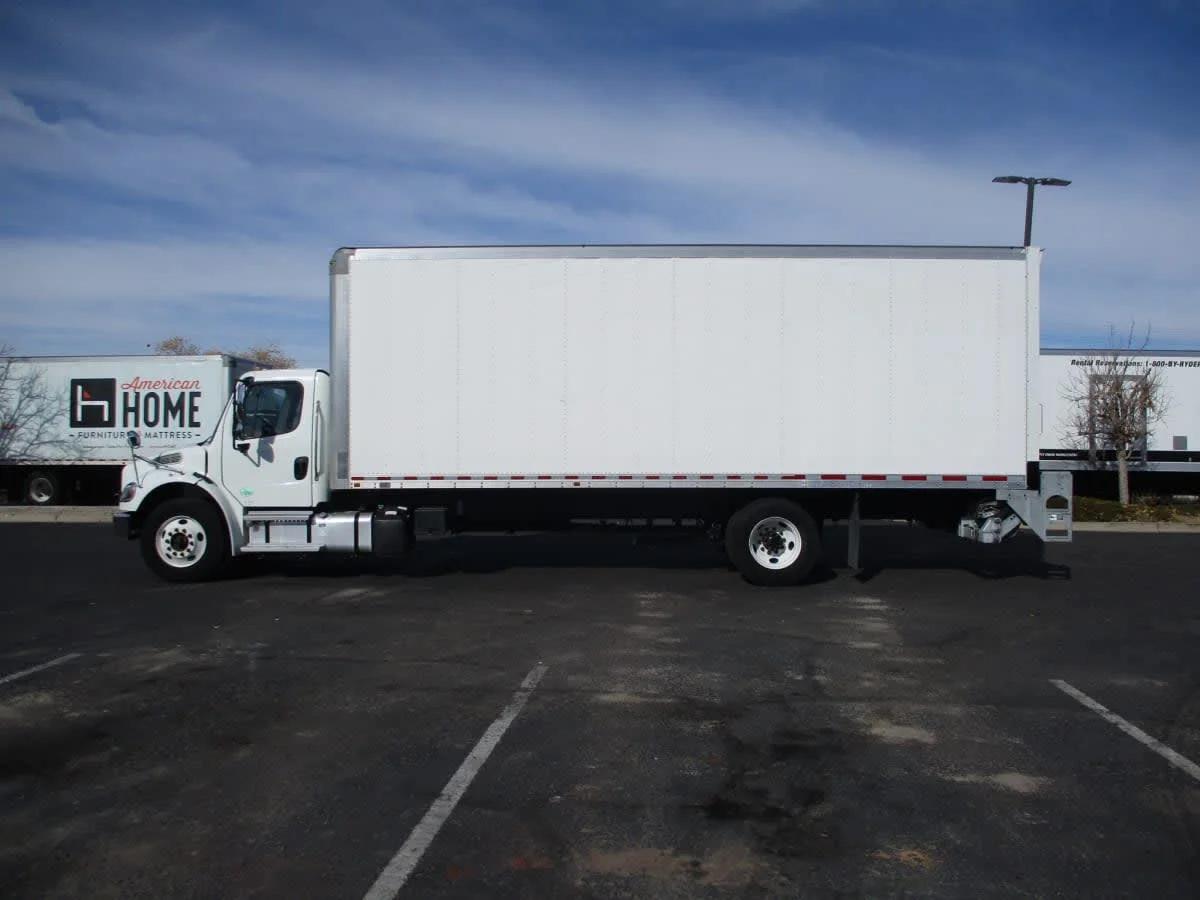 2021 Freightliner M2 106 in Phoenix, AZ — photo 11