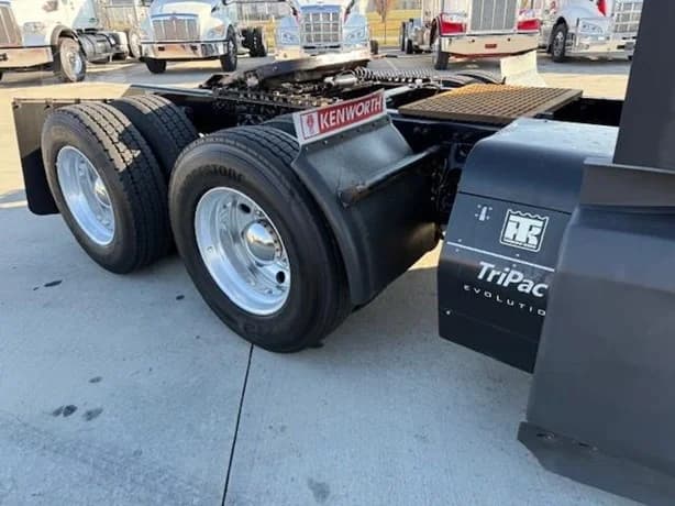 2022 Kenworth T680 in Salt Lake City, UT — photo 4