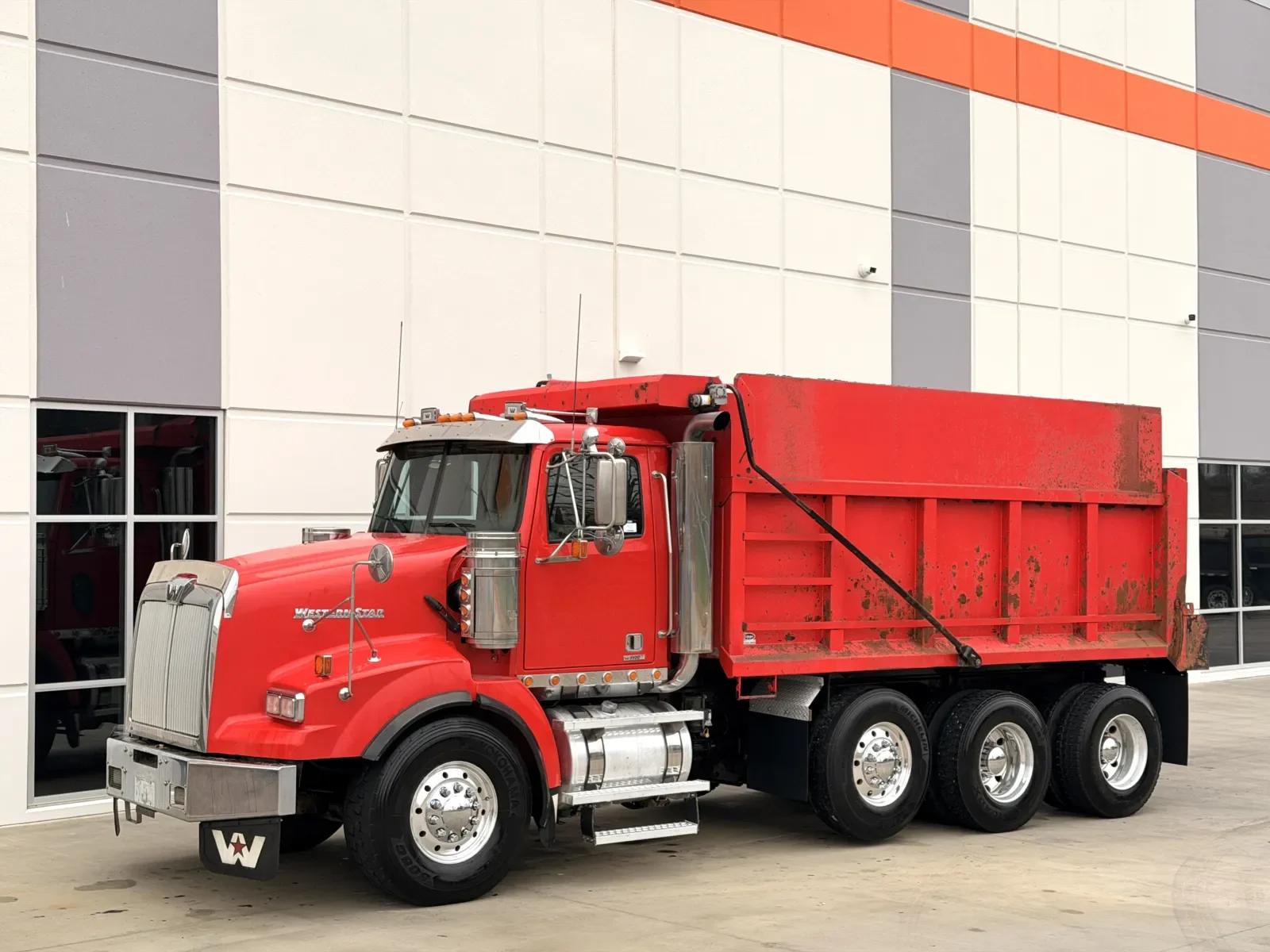 2017 Western Star 4900 in Greer, SC — photo 3