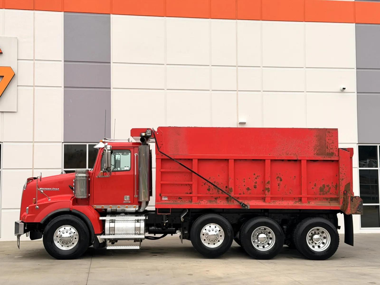2017 Western Star 4900 in Greer, SC — photo 5