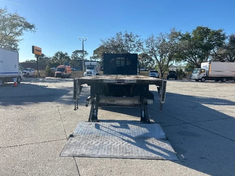 2020 Freightliner M2 106 in Tampa, FL — photo 9