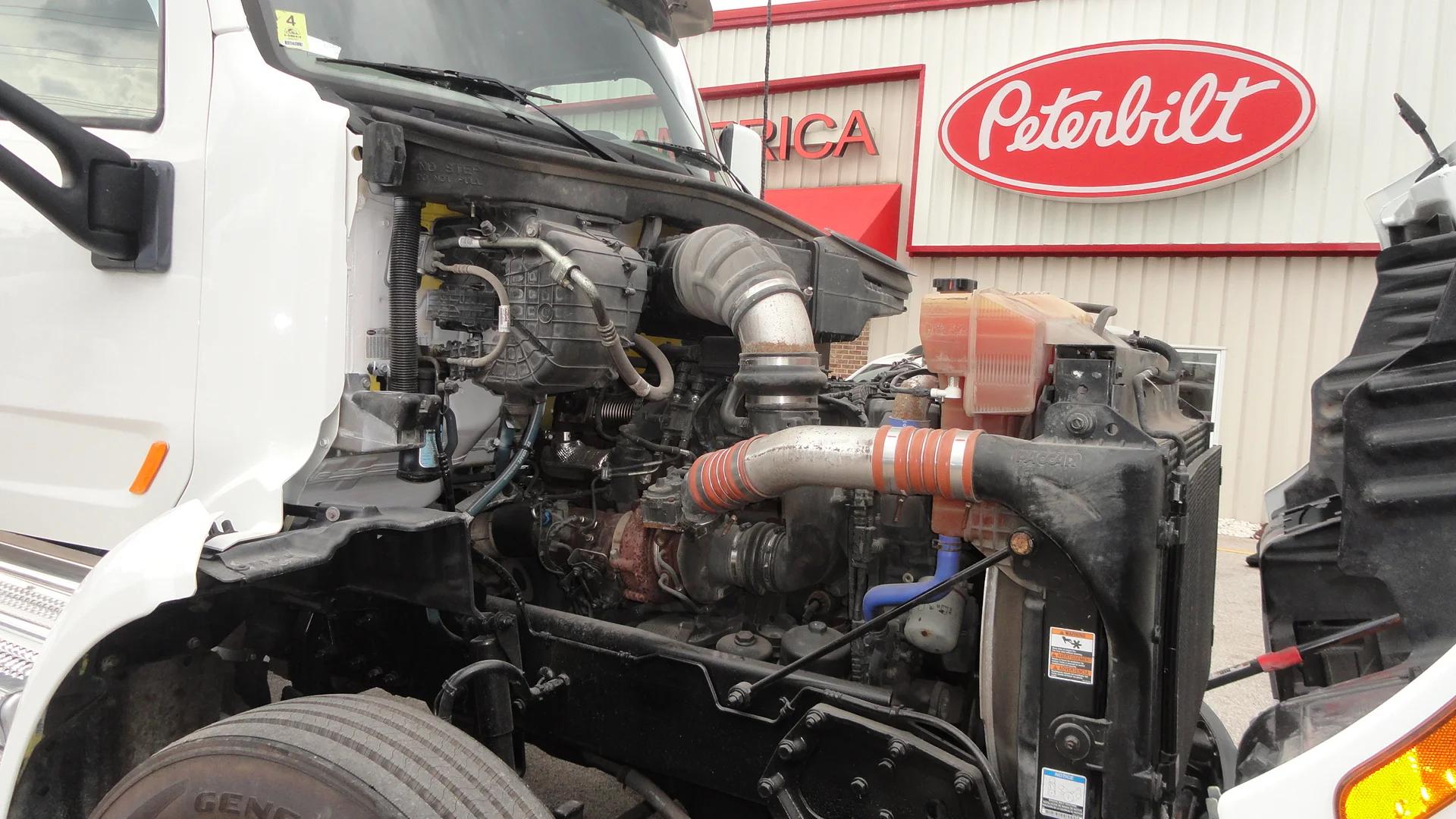 2021 Peterbilt 579 in Sikeston, MO — photo 8