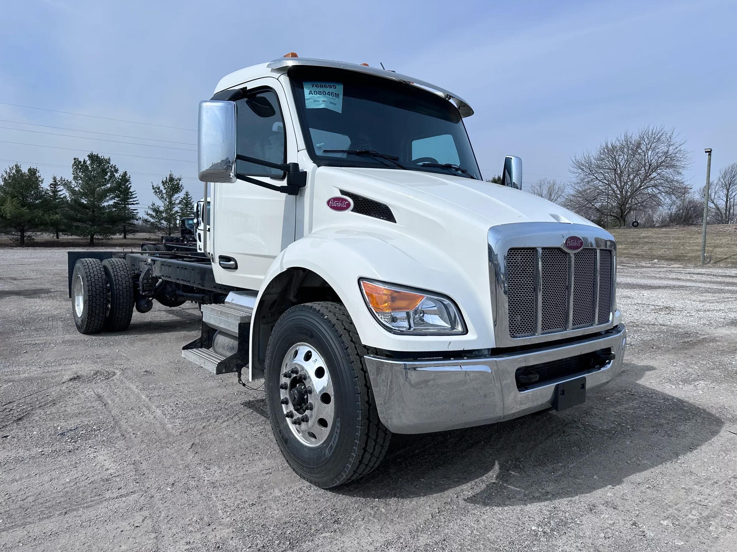 2026 Peterbilt 536 — photo 3