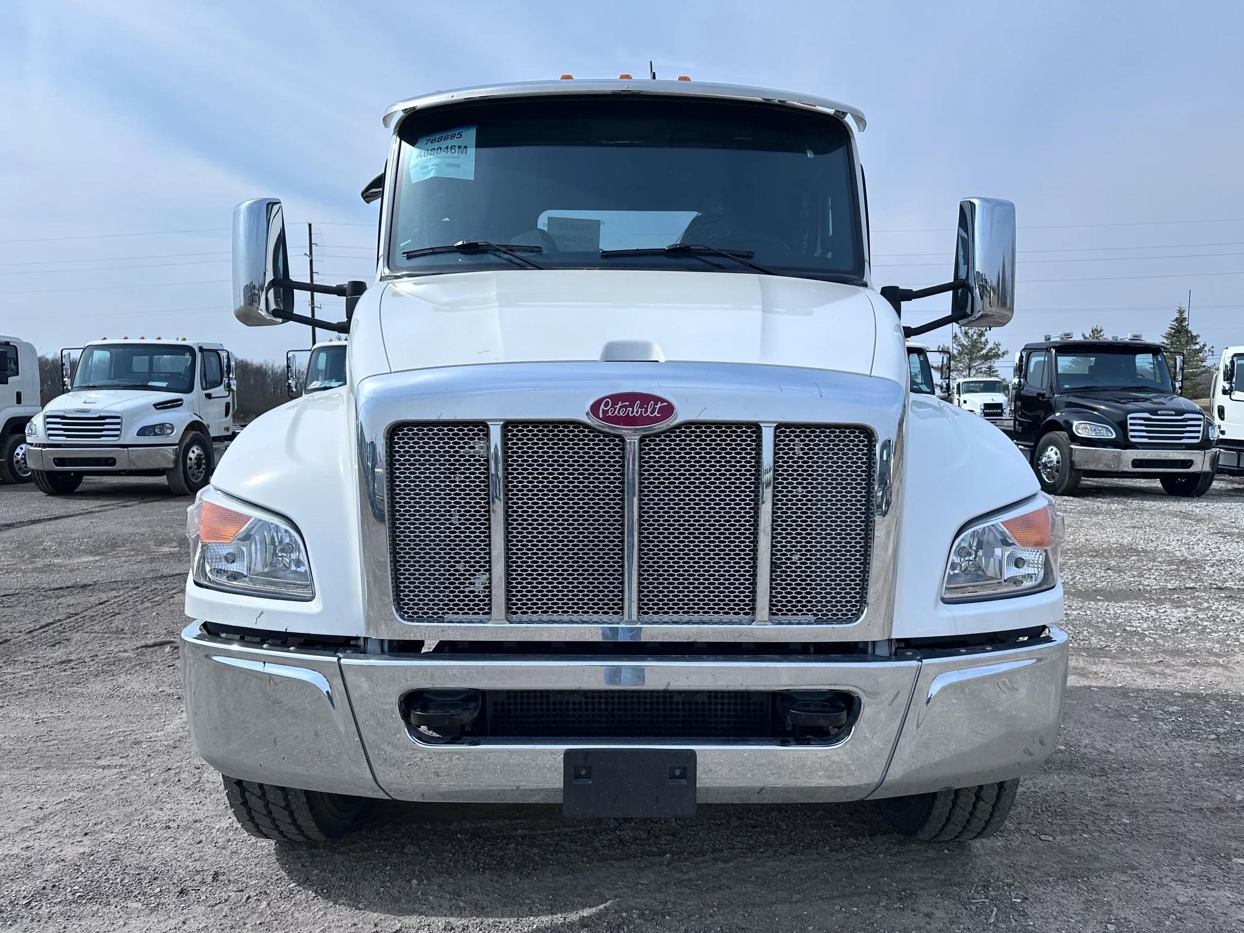 2026 Peterbilt 536 — photo 2