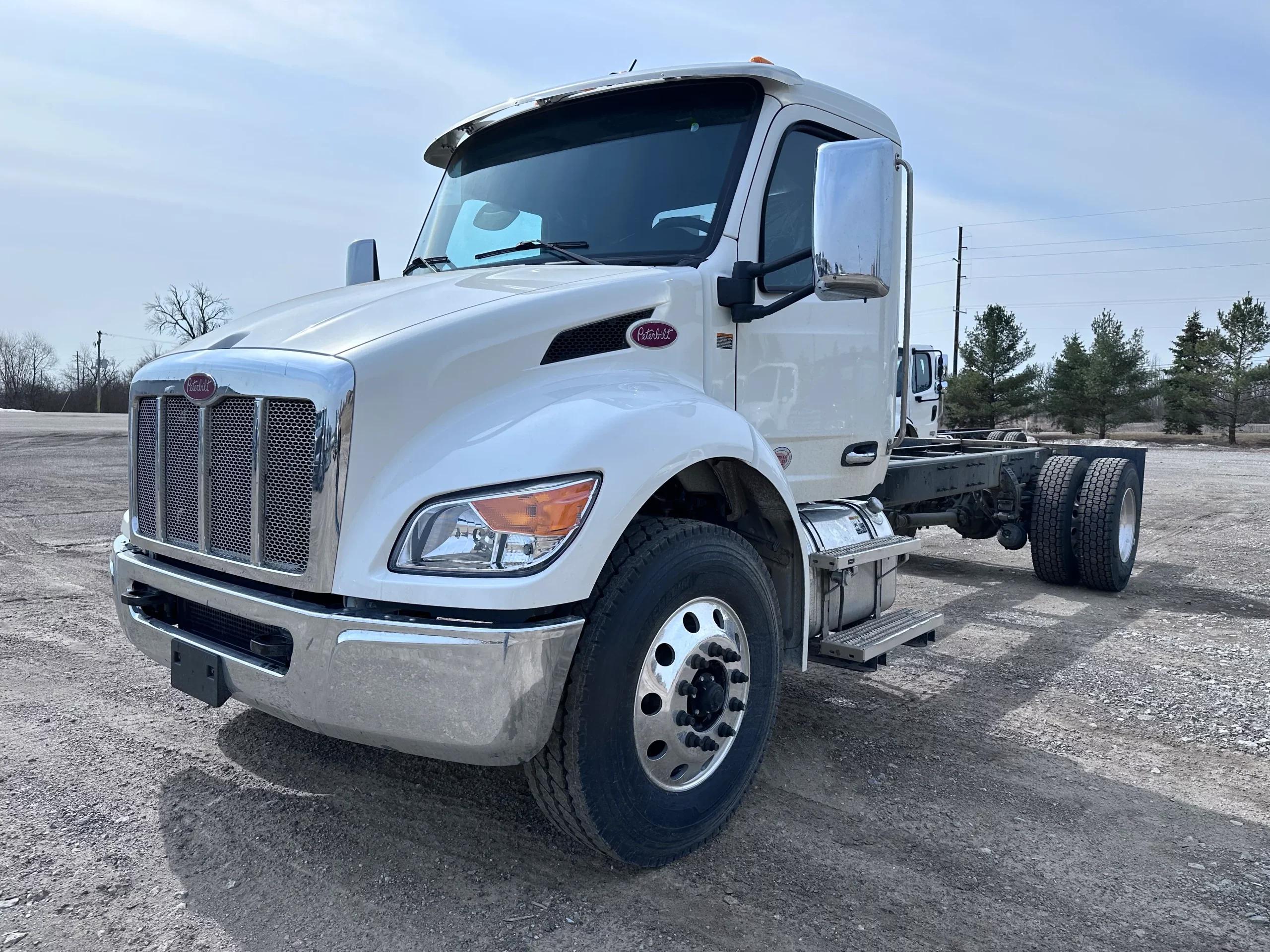 2026 Peterbilt 536