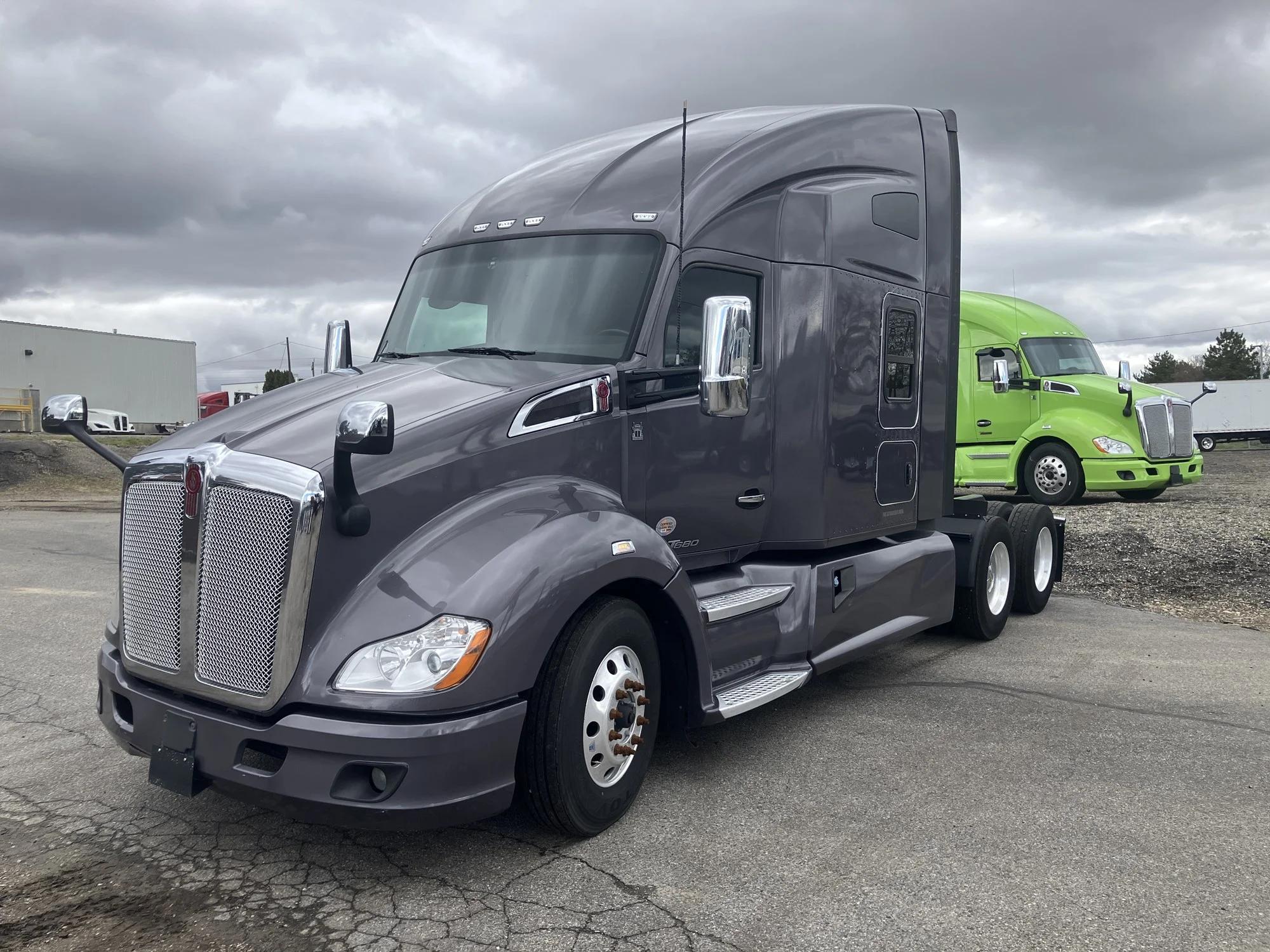2021 Kenworth T680