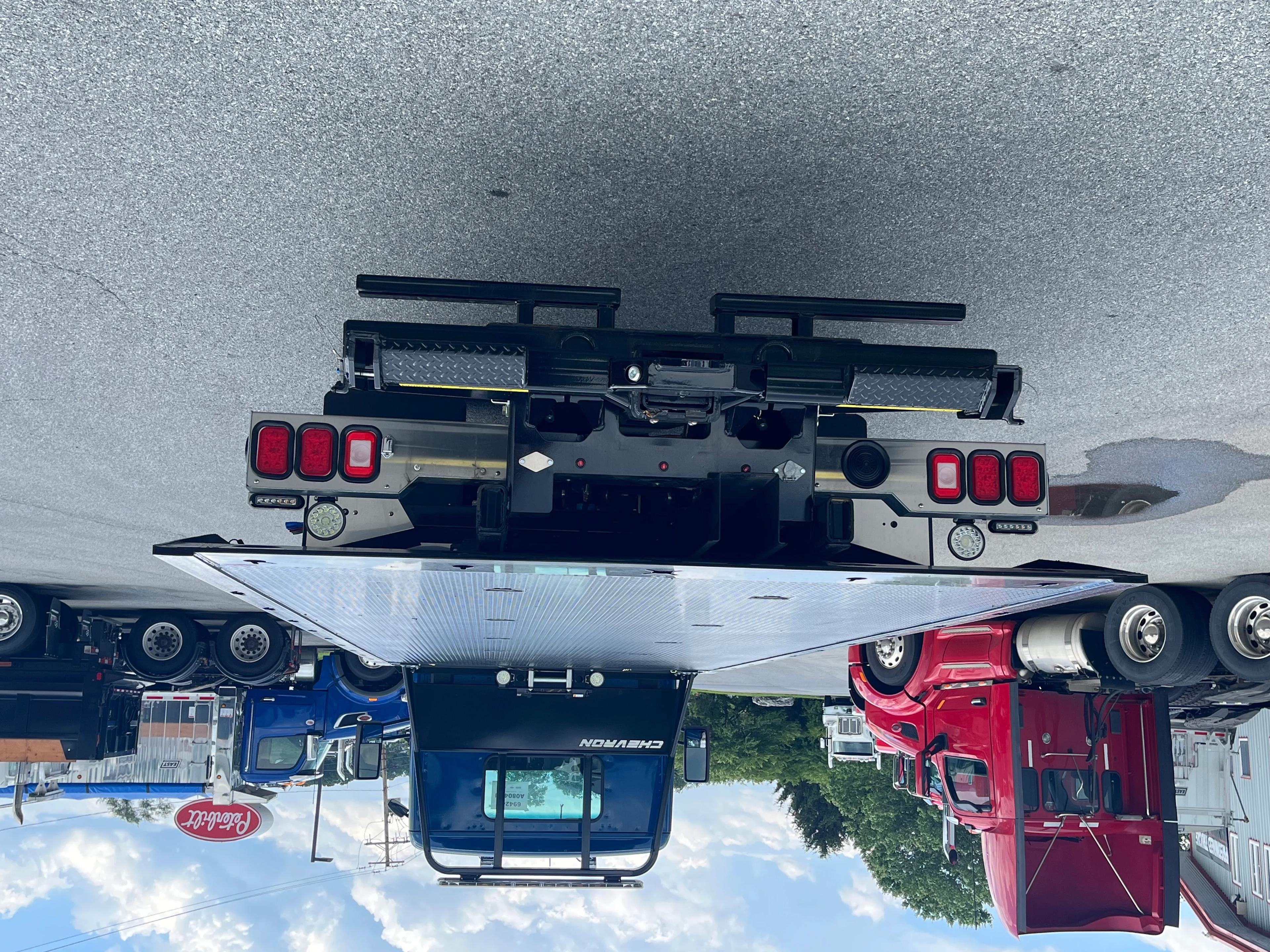 2025 Peterbilt 537 in ALLENTOWN, PA — photo 5