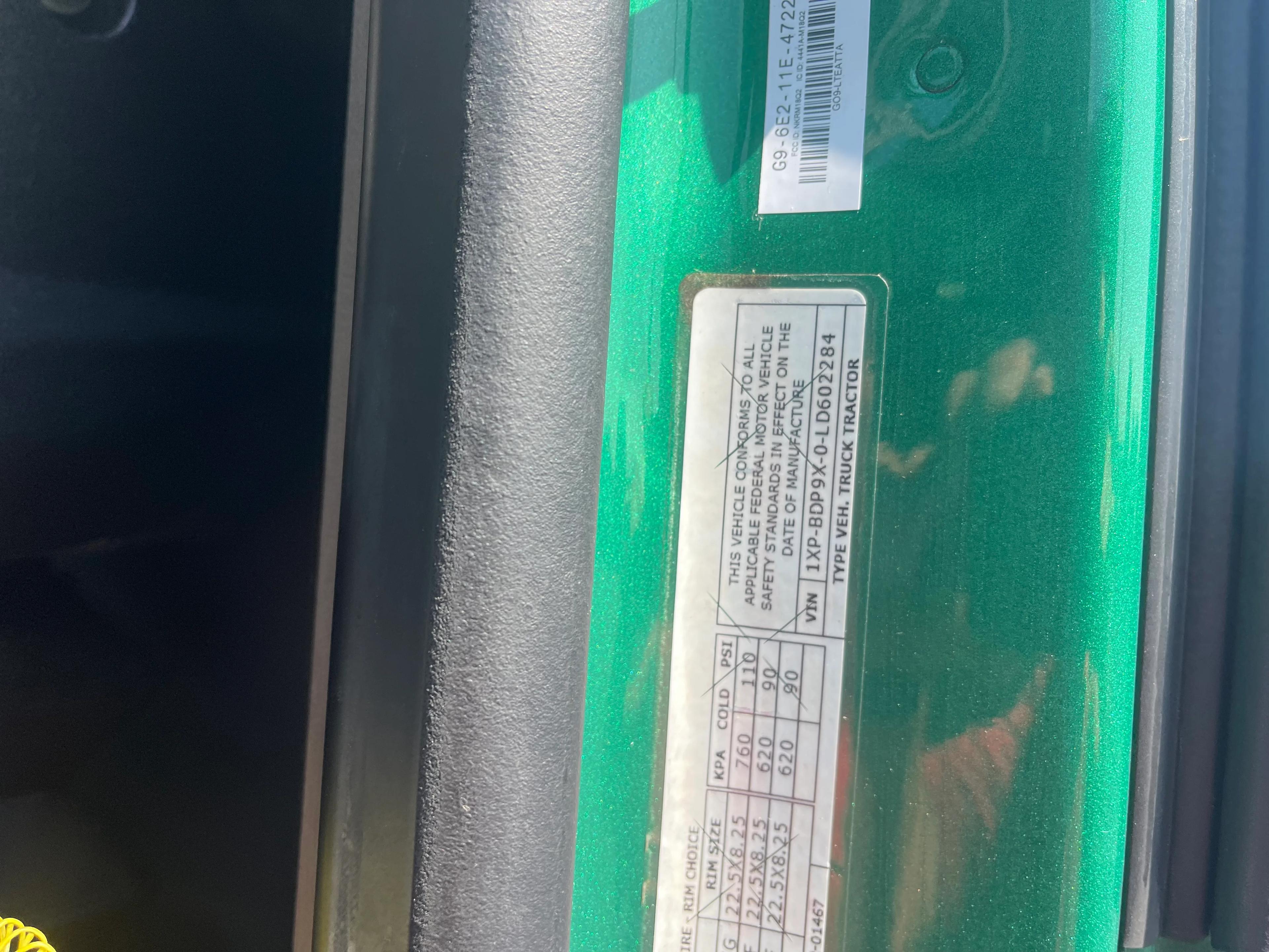 2020 Peterbilt 579 in Cincinnati, OH — photo 14