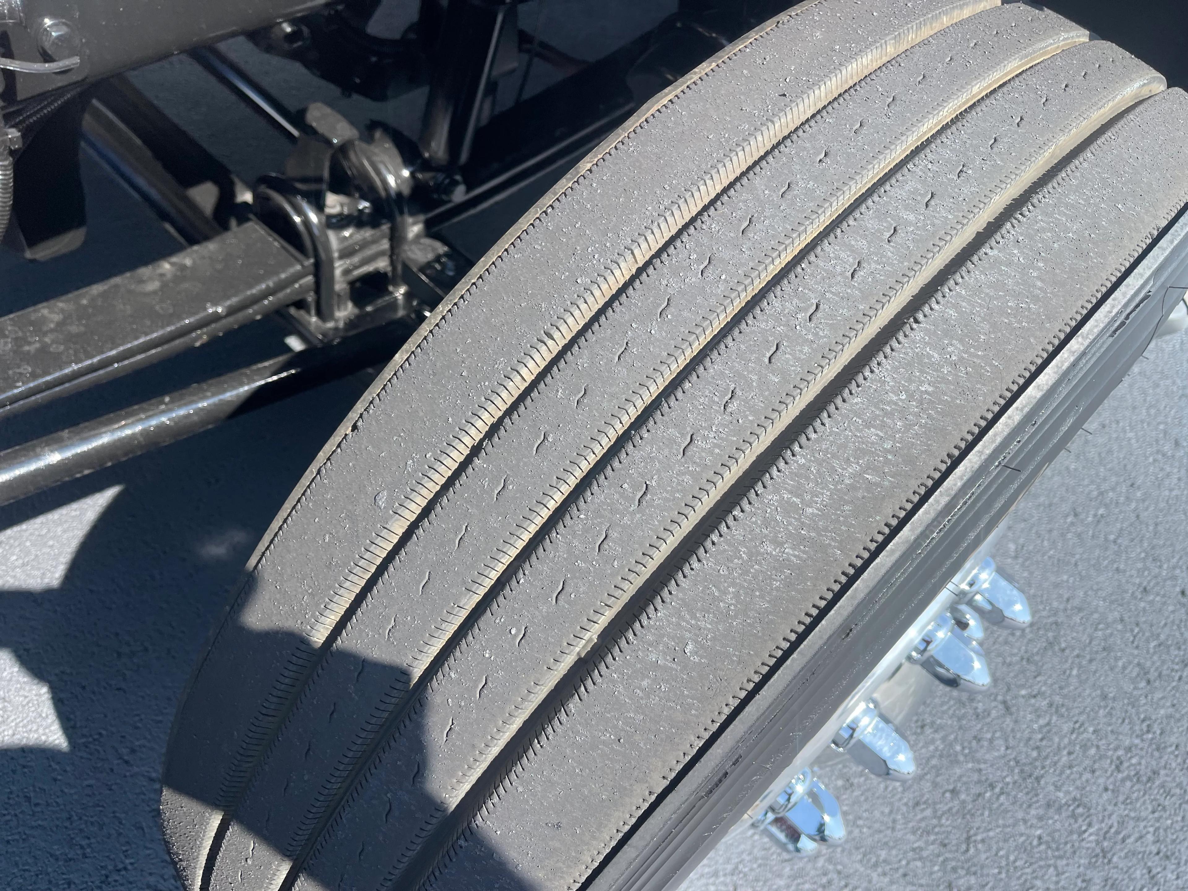 2020 Peterbilt 579 in Cincinnati, OH — photo 9