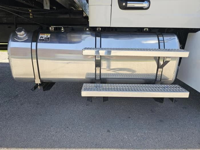 2025 Peterbilt 536 in Dallas, TX — photo 15