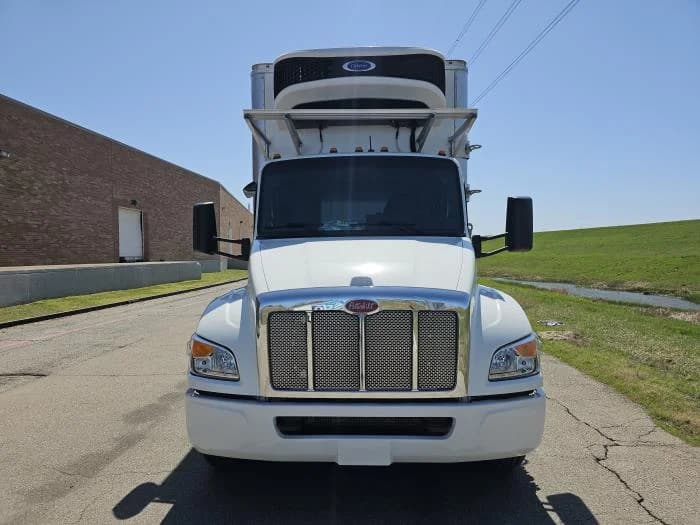 2025 Peterbilt 536 in Dallas, TX — photo 2
