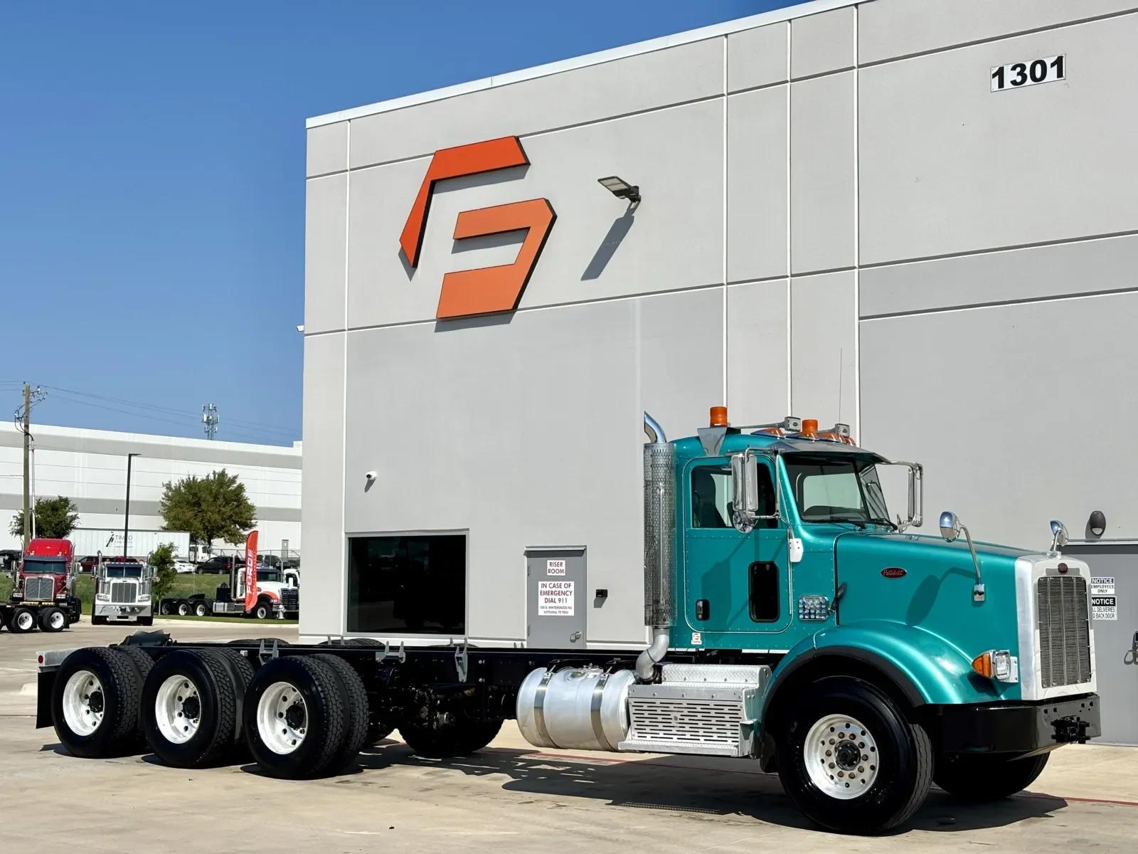 2014 Peterbilt 365