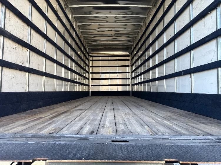 2019 Freightliner M2 106 in Phoenix, AZ — photo 10