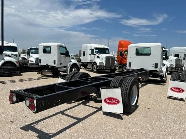 2023 Peterbilt 536 in Houston, TX — photo 5