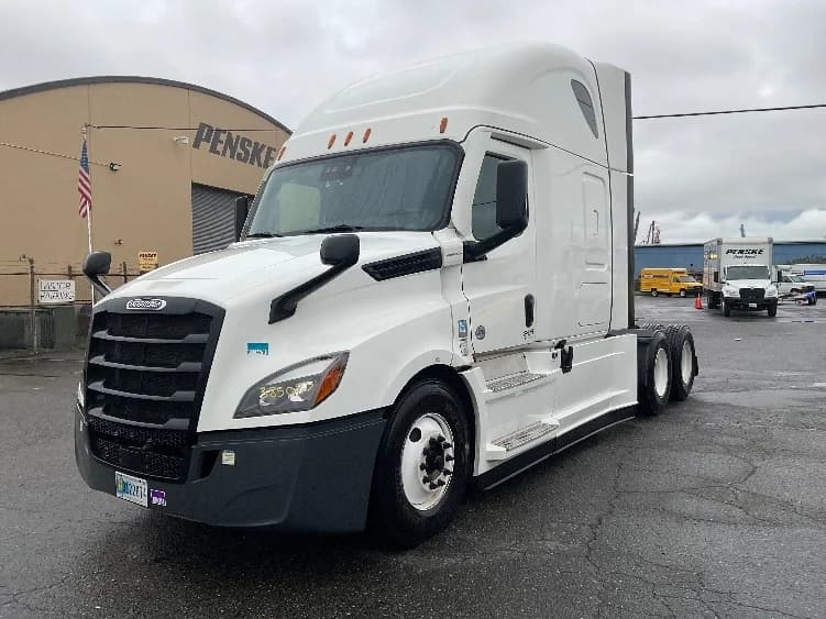 2022 Freightliner Cascadia in Tacoma, WA — photo 3